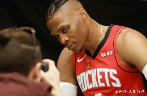 详解棒球规则中的故意漏接陷阱裁判如何通过主观判定保护跑垒员