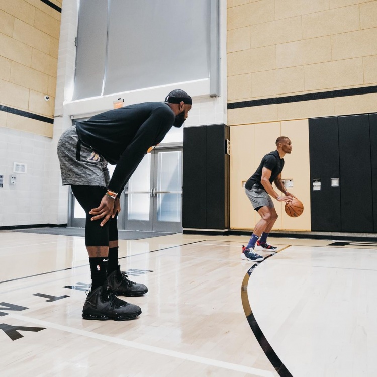 英超半场：塞梅尼奥进球被吹，切尔西暂0-0伯恩茅斯